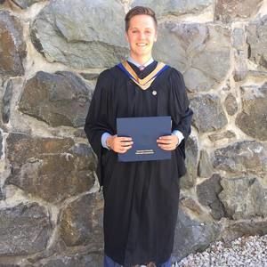 Meet your Posher, Ethan